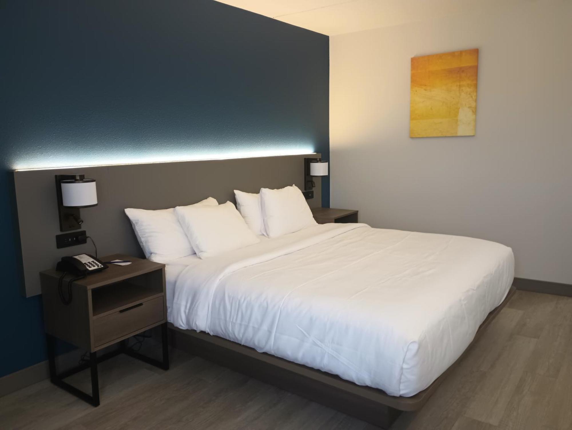 Baymont By Wyndham Johnson City/Binghamton Экстерьер фото